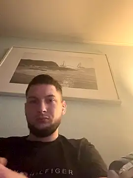 Snapshot of Pablo_benzoo chatting on 20, 10, 2025 Pablo benzoo online show from 20, 10, 2025