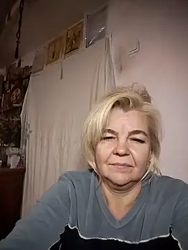 Snapshot of TiaBeauty9182 chatting on 20, 10, 2025 TiaBeauty9182 online show from 20, 10, 2025