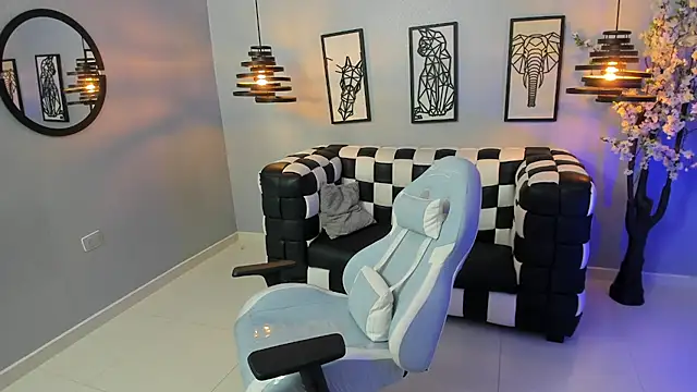 Snapshot of Bianca_Millf chatting on 16, 5, 2026 Bianca Millf online show from 16, 5, 2026