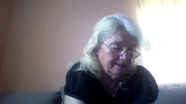 AmyLove353 online show from 11, 6, 2026