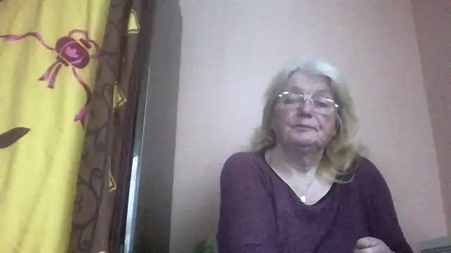 AmyLove353 online show from 1, 4, 2026