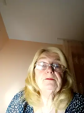 AmyLove353 online show from 24, 11, 2025