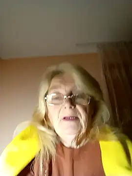 AmyLove353 online show from 5, 11, 2025