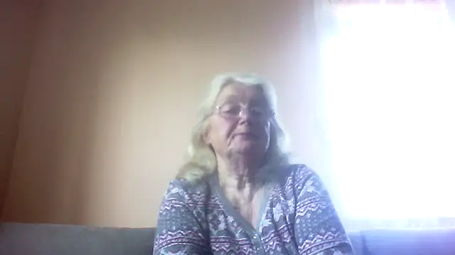 AmyLove353 online show from 25, 4, 2026