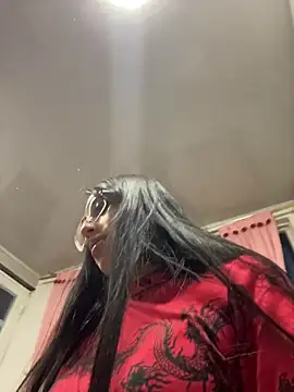 Snapshot of Violeet-Smith chatting on 4, 11, 2025 Violeet-Smith online show from 4, 11, 2025