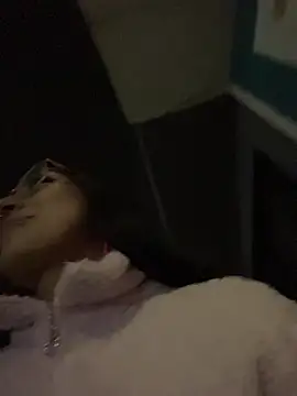 Snapshot of Violeet-Smith chatting on 30, 10, 2025 Violeet-Smith online show from 30, 10, 2025