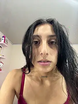 Snapshot of Violeet-Smith chatting on 14, 11, 2025 Violeet-Smith online show from 14, 11, 2025