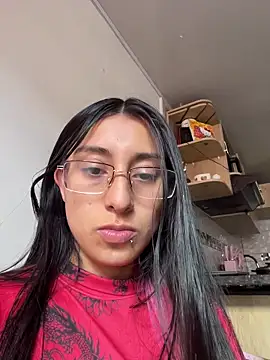 Snapshot of Violeet-Smith chatting on 1, 11, 2025 Violeet-Smith online show from 1, 11, 2025