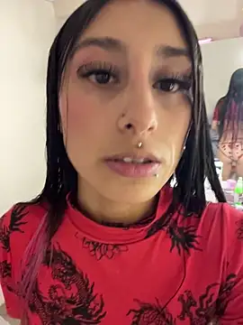 Snapshot of Violeet-Smith chatting on 12, 11, 2025 Violeet-Smith online show from 12, 11, 2025