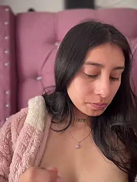 Violeet-Smith online show from 21, 4, 2026