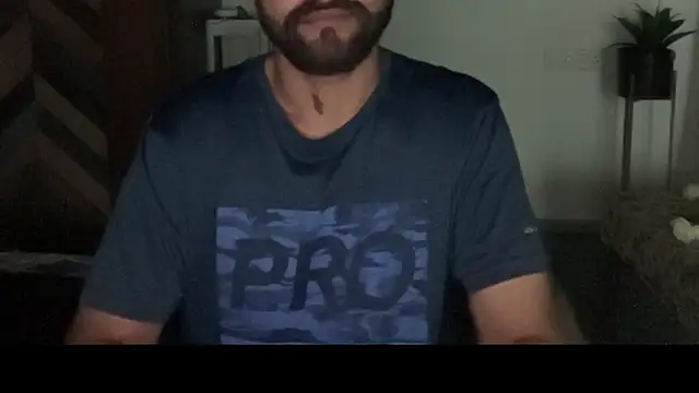 Snapshot of MakeMeAwareAah chatting on 28, 11, 2025 MakeMeAwareAah online show from 28, 11, 2025