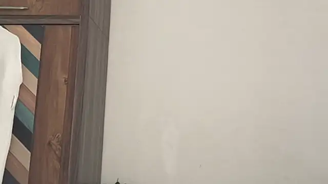 Snapshot of MakeMeAwareAah chatting on 22, 12, 2025 MakeMeAwareAah online show from 22, 12, 2025