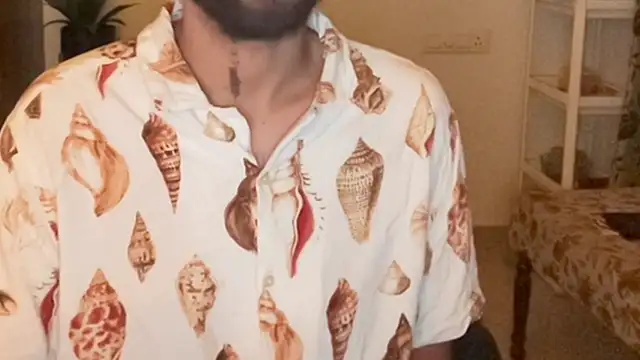 Snapshot of MakeMeAwareAah chatting on 18, 12, 2025 MakeMeAwareAah online show from 18, 12, 2025