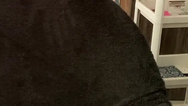 Snapshot of MakeMeAwareAah chatting on 22, 10, 2025 MakeMeAwareAah online show from 22, 10, 2025