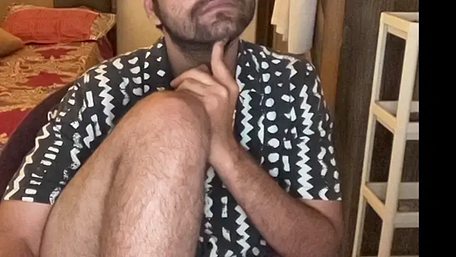 Snapshot of MakeMeAwareAah chatting on 25, 10, 2025 MakeMeAwareAah online show from 25, 10, 2025