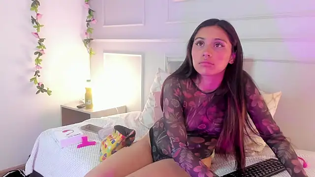 Snapshot of Valu_bm chatting on 5, 12, 2025 Valu bm online show from 5, 12, 2025