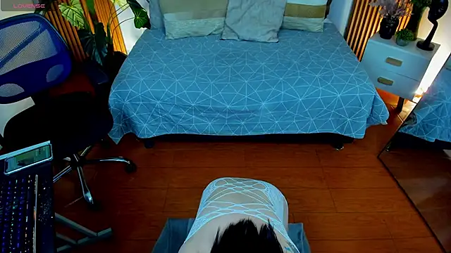 camilaa lux online show from 31, 10, 2025