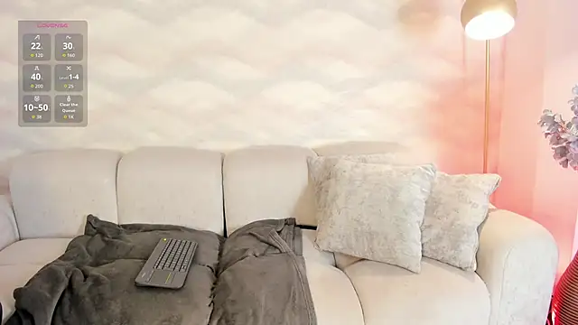 AnnieLove  online show from 8, 11, 2025