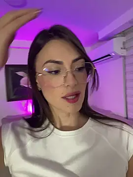 Snapshot of isa_p chatting on 8, 5, 2026 isa p online show from 8, 5, 2026