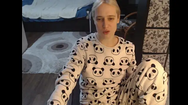 Lucky-Sweet Bb online show from 28, 10, 2025