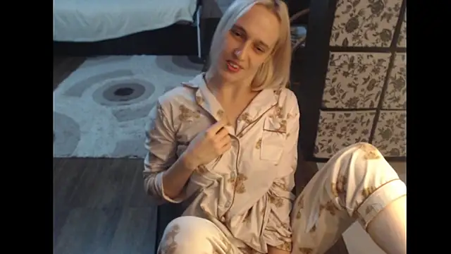 Lucky-Sweet Bb online show from 8, 11, 2025