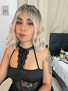 Snapshot of Emilyvalk_ chatting on 11, 6, 2026 Emilyvalk online show from 11, 6, 2026