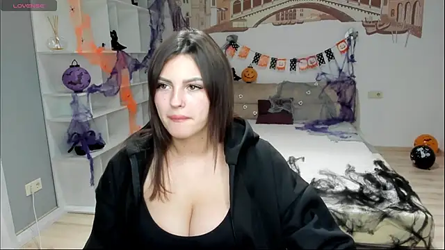 KittyShenson online show from 24, 10, 2025