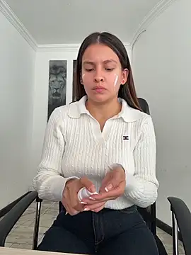 Talia Bonet online show from 15, 6, 2026