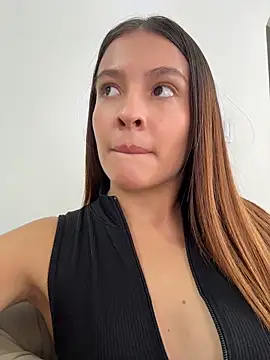 Talia Bonet online show from 16, 6, 2026