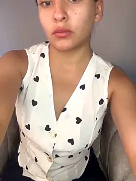 Talia Bonet online show from 5, 12, 2025