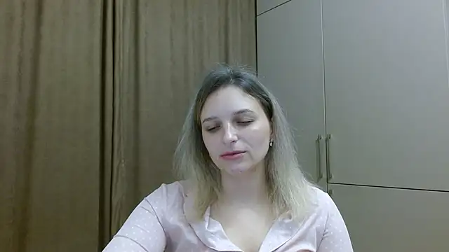 ElisSky301 online show from 29, 11, 2025