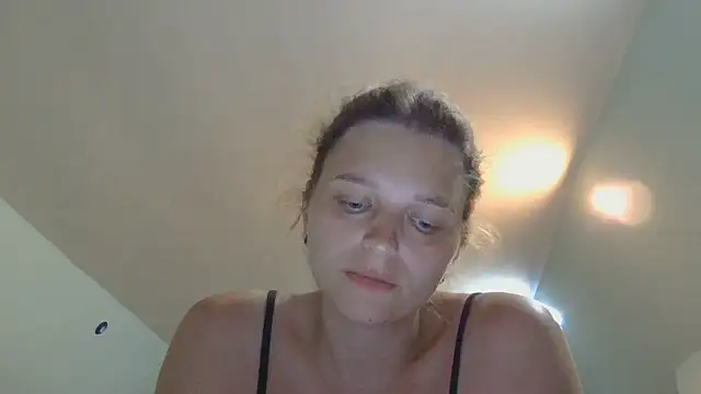 Snapshot of ElisSky301 chatting on 21, 6, 2026 ElisSky301 online show from 21, 6, 2026