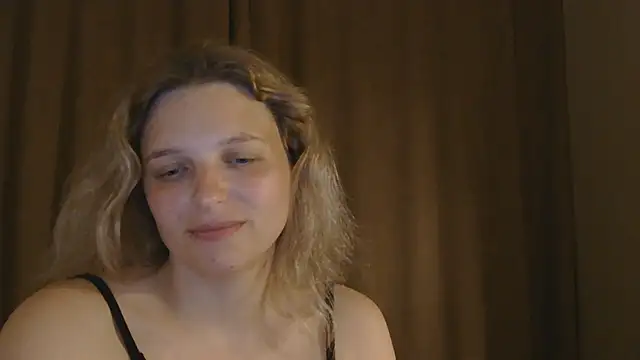 Snapshot of ElisSky301 chatting on 24, 5, 2026 ElisSky301 online show from 24, 5, 2026