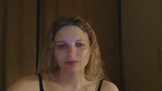 Snapshot of ElisSky301 chatting on 27, 5, 2026 ElisSky301 online show from 27, 5, 2026