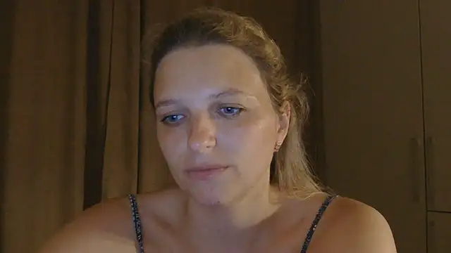 Snapshot of ElisSky301 chatting on 1, 7, 2026 ElisSky301 online show from 1, 7, 2026