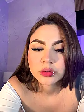 Snapshot of Beella1_ chatting on 26, 10, 2025 Beella1  online show from 26, 10, 2025