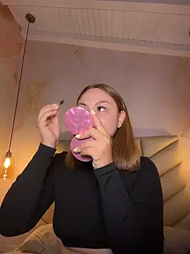 Beella1  online show from 2, 4, 2026