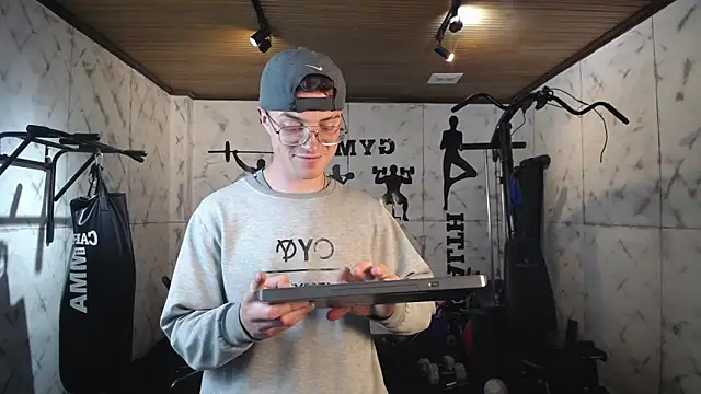 Lil James online show from 31, 3, 2026