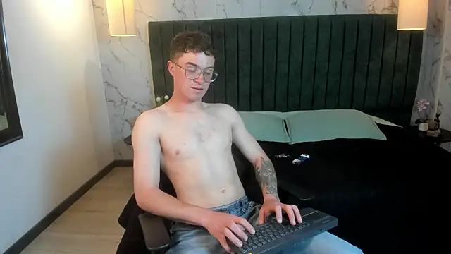 Lil James online show from 4, 5, 2026