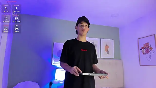 ApoloRicci online show from 5, 2, 2026