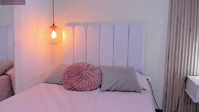 Scarletgod online show from 16, 4, 2026