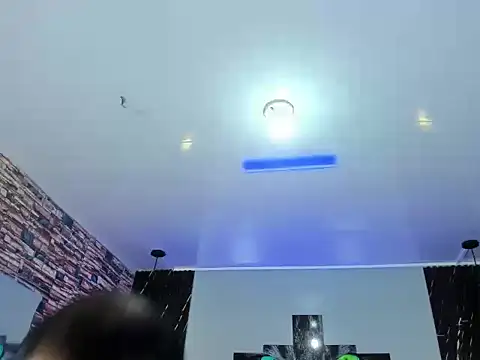 Jennfer Winson online show from 23, 11, 2025