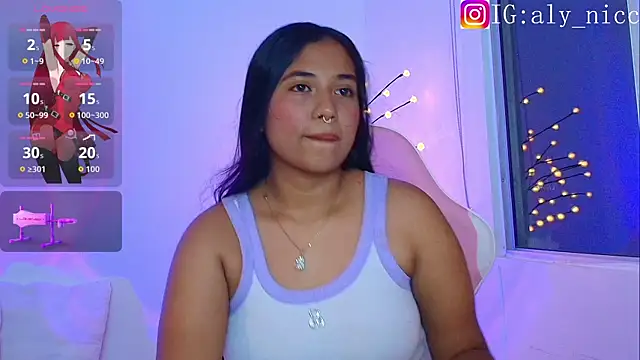 Snapshot of aly_nicols chatting on 21, 10, 2025 aly nicols online show from 21, 10, 2025