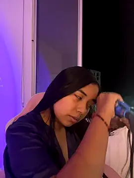 aly nicols online show from 11, 11, 2025