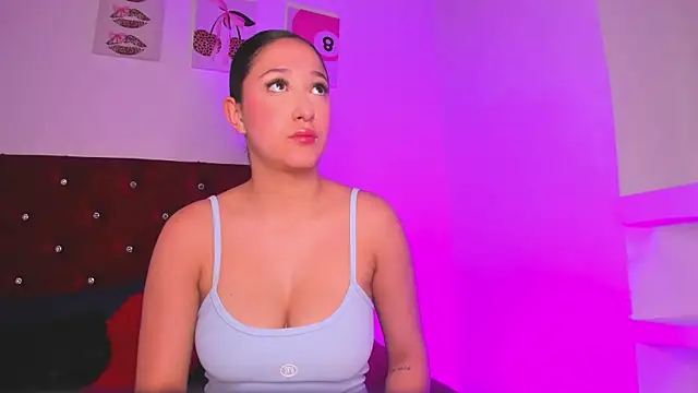 kittymonroe1 online show from 17, 7, 2026