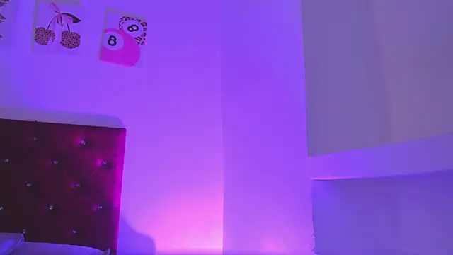 kittymonroe1 online show from 25, 6, 2026