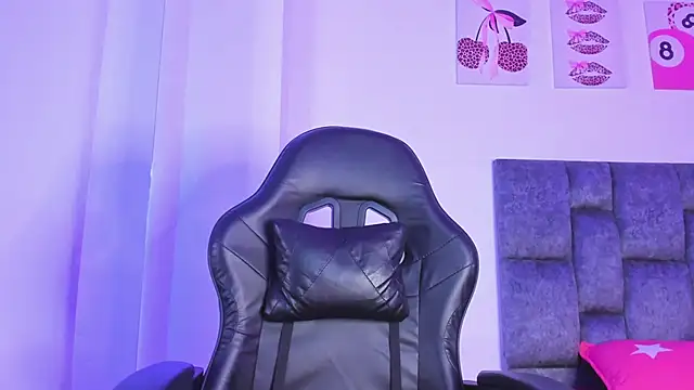 kittymonroe1 online show from 24, 5, 2026