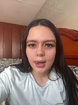Snapshot of Selena_Roa chatting on 24, 5, 2026 Selena Roa online show from 24, 5, 2026