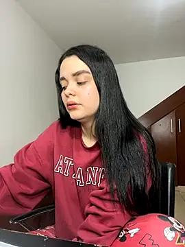 Selena Roa online show from 2, 11, 2025