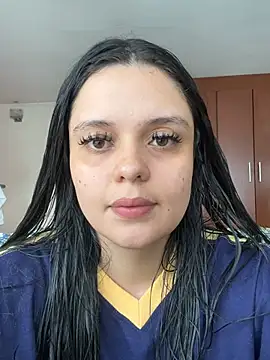 Snapshot of Selena_Roa chatting on 7, 5, 2026 Selena Roa online show from 7, 5, 2026